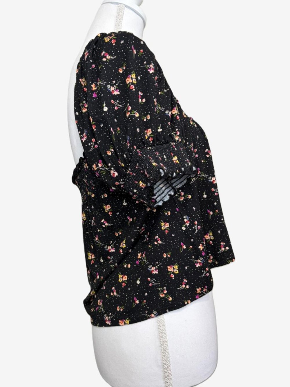 Forever 21 Black Floral Smocked Crop Top Size L Puff Sleeve Cottagecore Boho - Picture 5 of 10